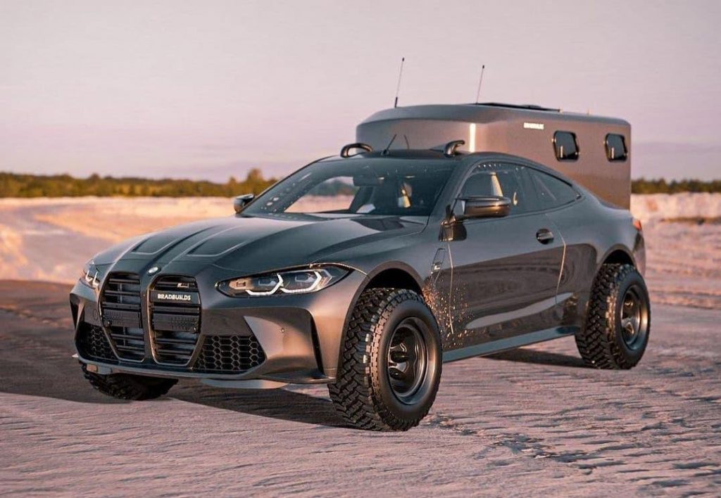 Una BMW M4 diventa un pacchianissimo camper grazie agli americani di Bradbuilds