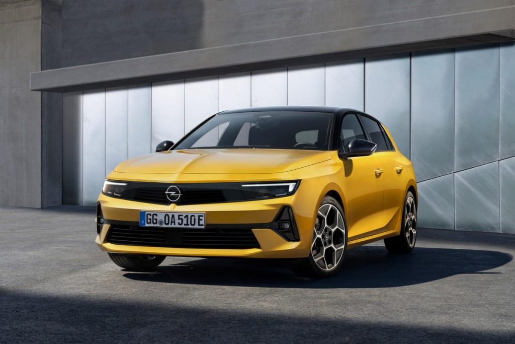 Opel Astra 2022 a partire da € 24.500