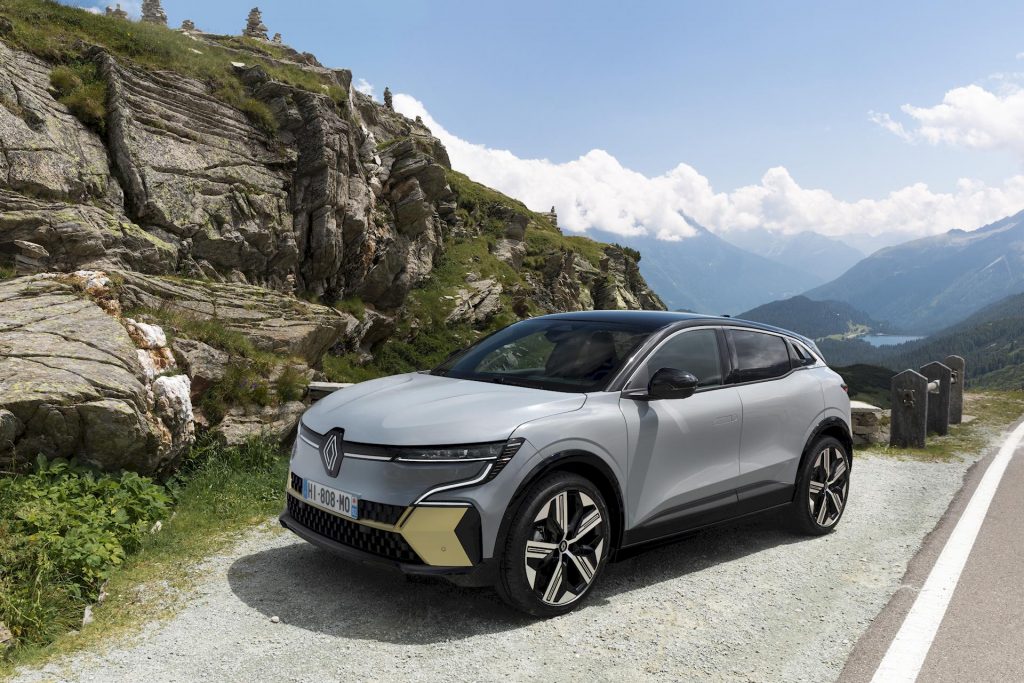 La nuova Renault Megane E-Tech Electric è bellissima e tutta nuova