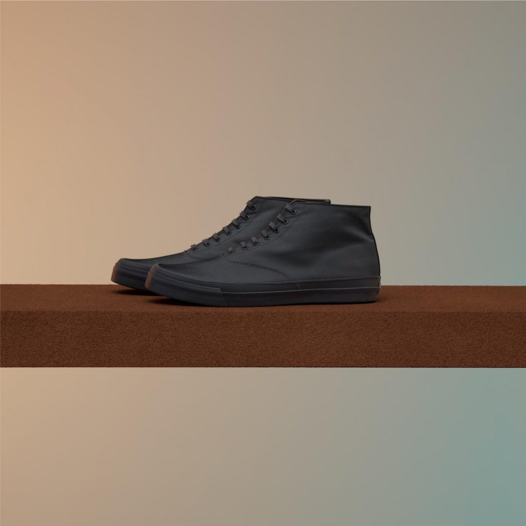 Homme Plissé Issey Miyake Wakouwa: la nuova sneakers Chambray Deck Shoes-Hi