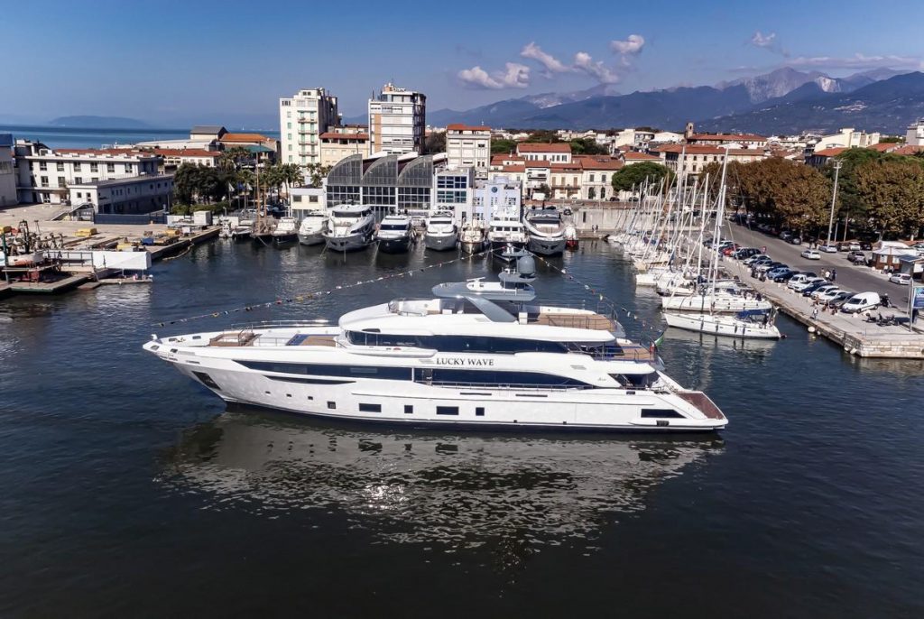 Benetti Lucky Wave: varato il nuovo super yacht Diamond 44M