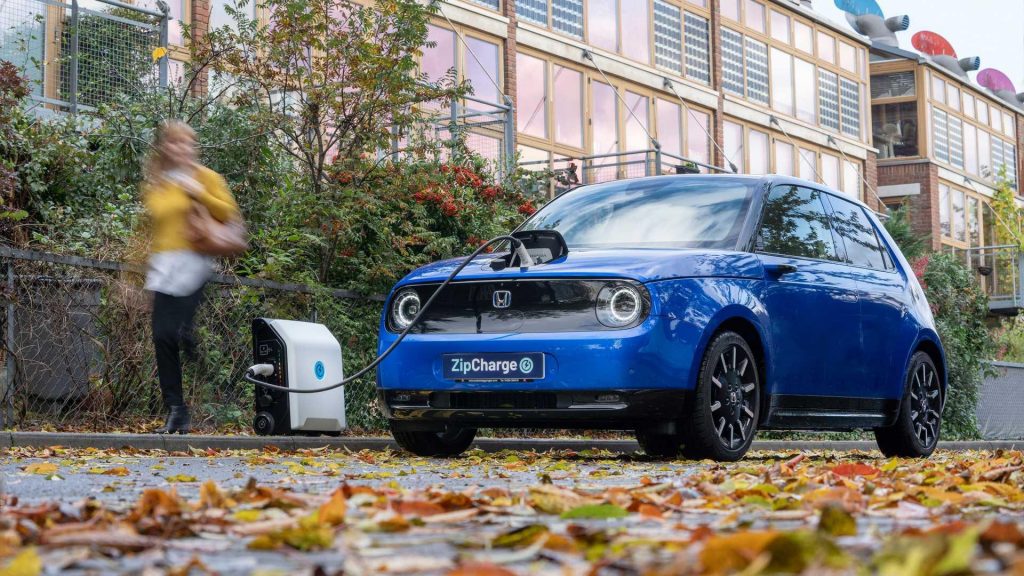 Arriva ZipCharge Go, la batteria portatile per le auto elettriche