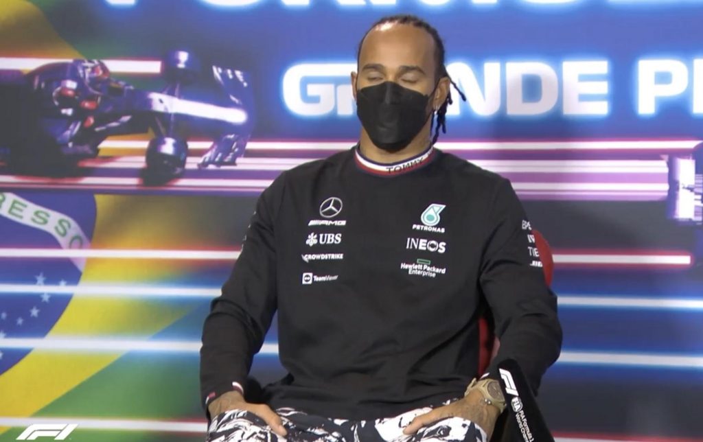 Lewis Hamilton: “Valentino Rossi il più grande in assoluto”