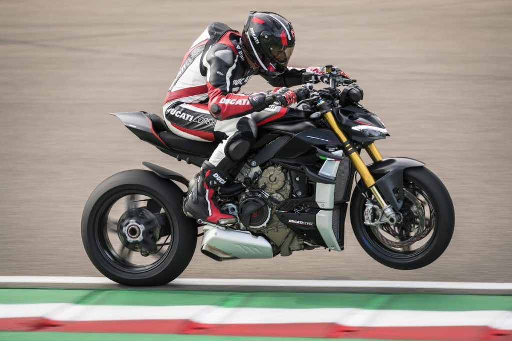 Ducati Streetfighter V4 SP 2022: la naked più adrenalinica di sempre