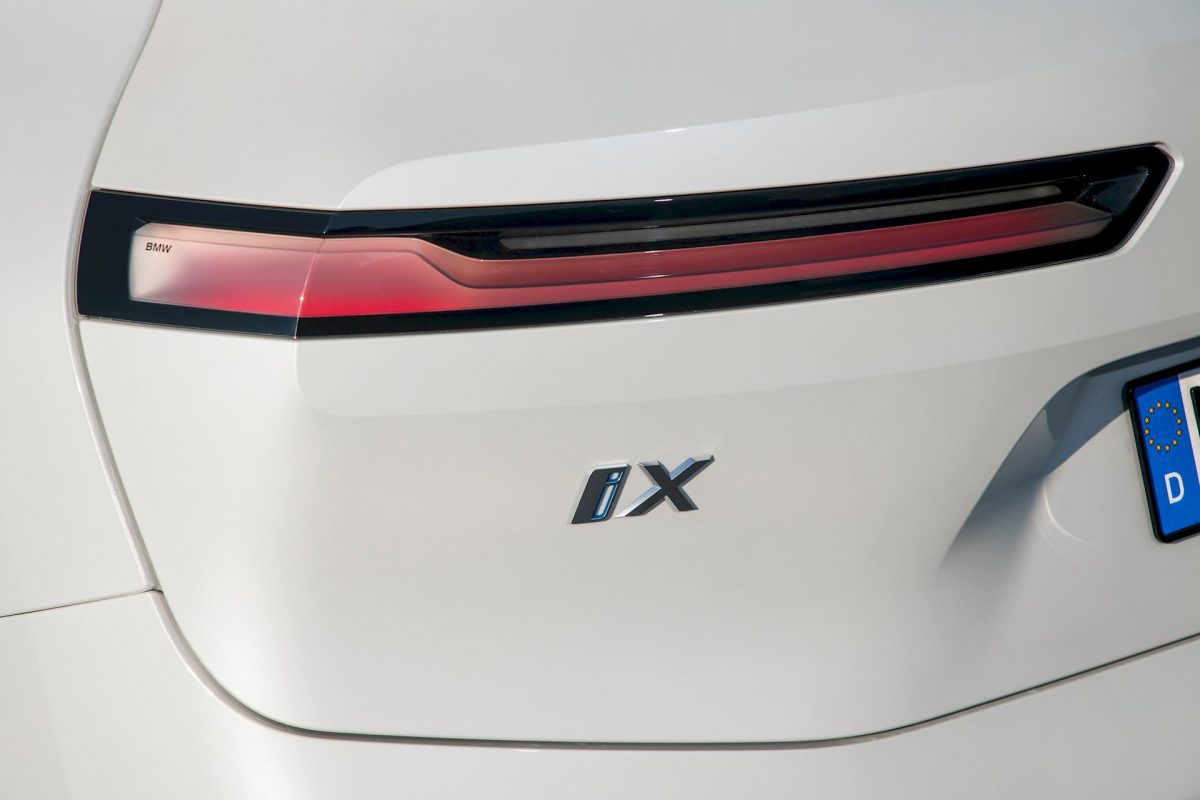 Nuova BMW iX
