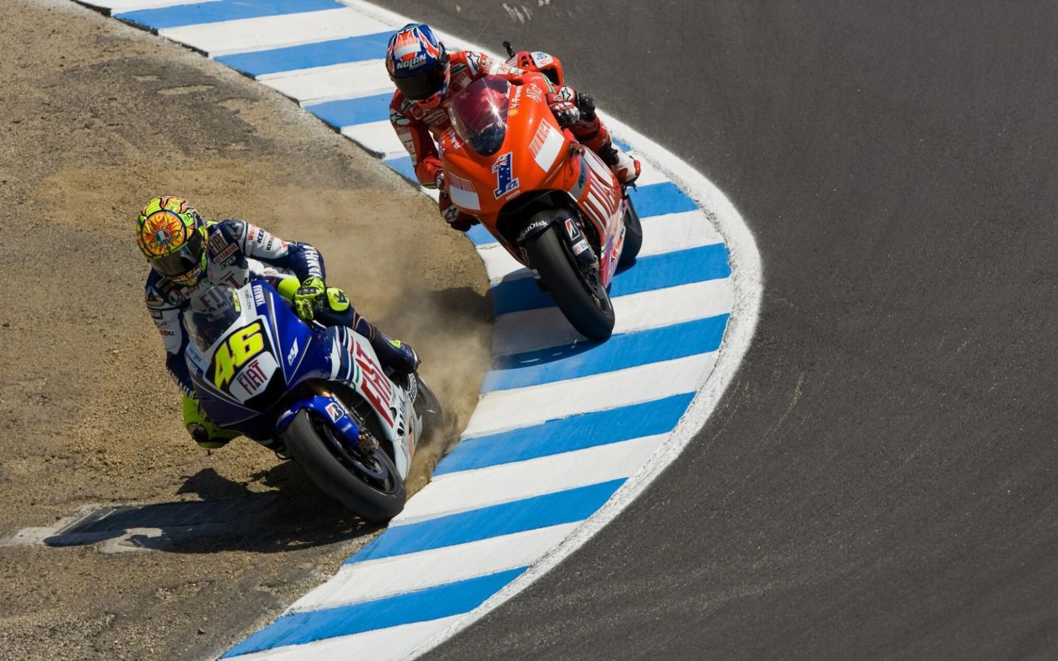 Hanno copiato il sorpasso di Valentino Rossi su Casey Stoner a Laguna Seca