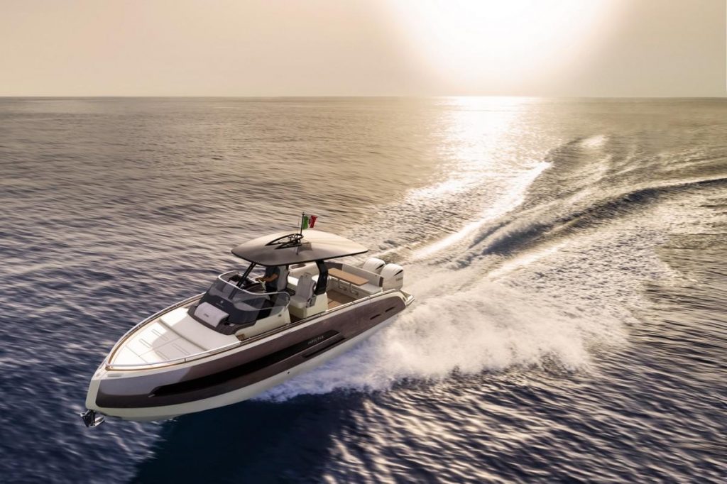 Invictus Yacht GT320S: pronto al debutto mondiale al Cannes Yachting Festival 2022