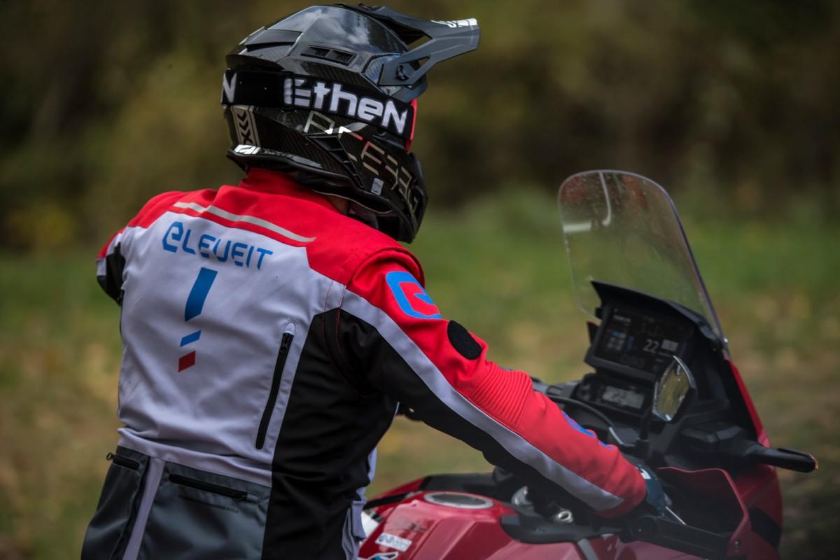 Abbigliamento moto Eleveit 2022