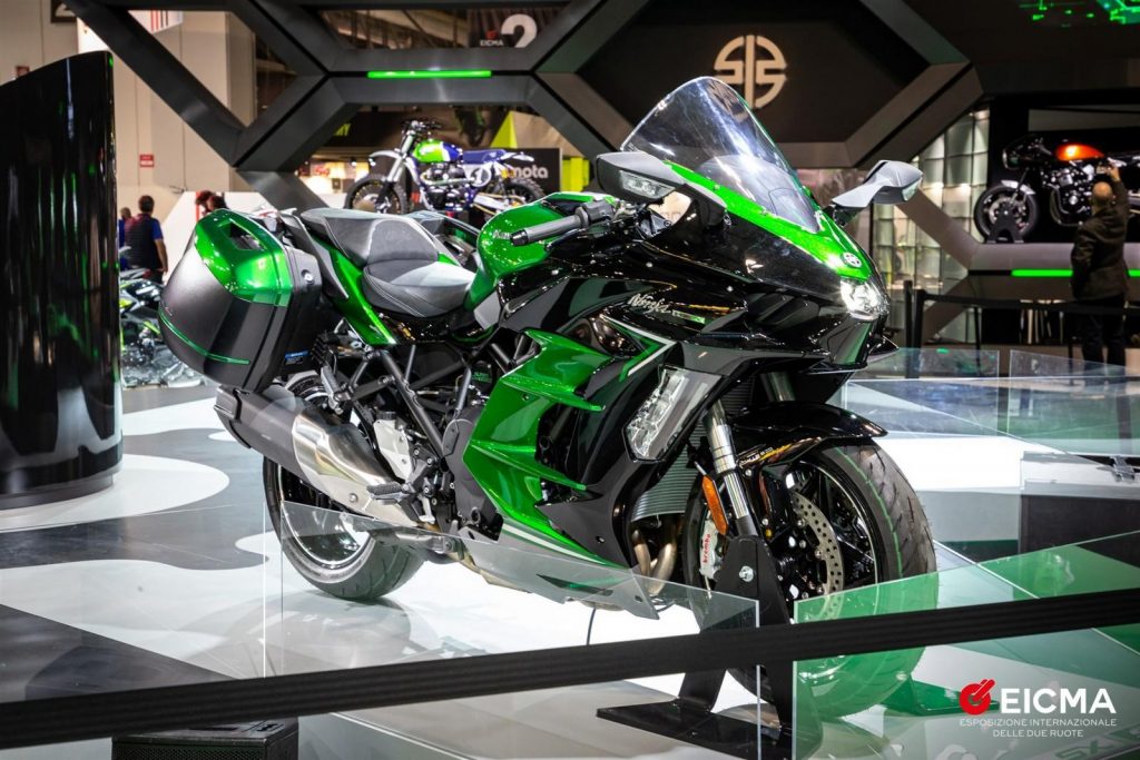 Kawasaki Ninja H2 SX SE 2022: Sport Tourer con doppio radar e sospensioni elettroniche