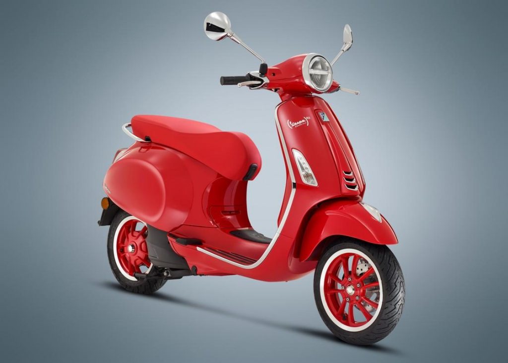 Vespa Elettrica Red: la versione speciale per la lotta contro le pandemie