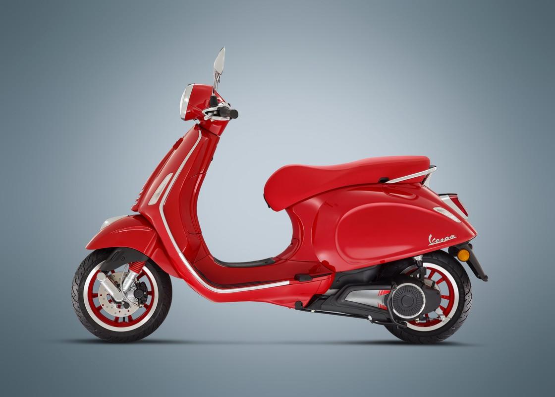 Vespa Elettrica Red