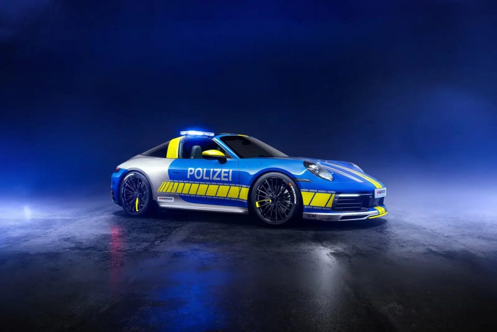 La Porsche 911 Targa 4 della polizia tedesca è troppo bella per essere vera.