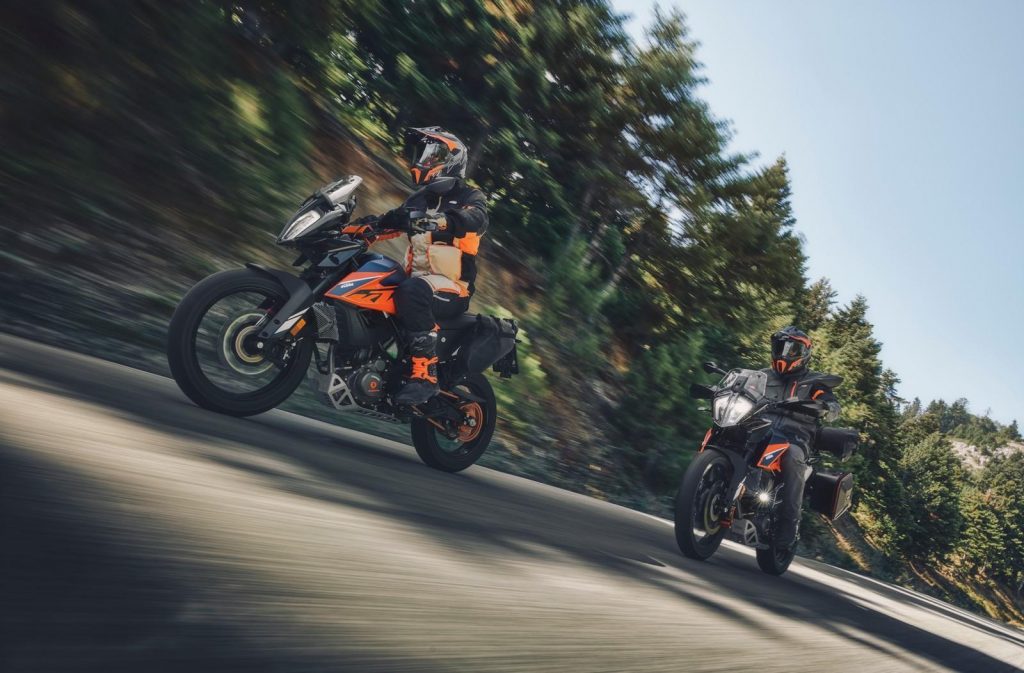 KTM 390 Adventure 2022: divertente Travel Enduro per uso stradale e offroad