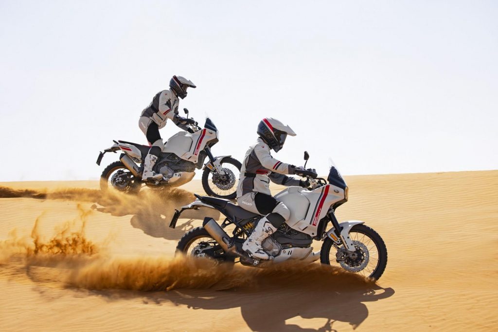 Ducati DesertX 2022: la moto nata per vivere il piacere dell’avventura
