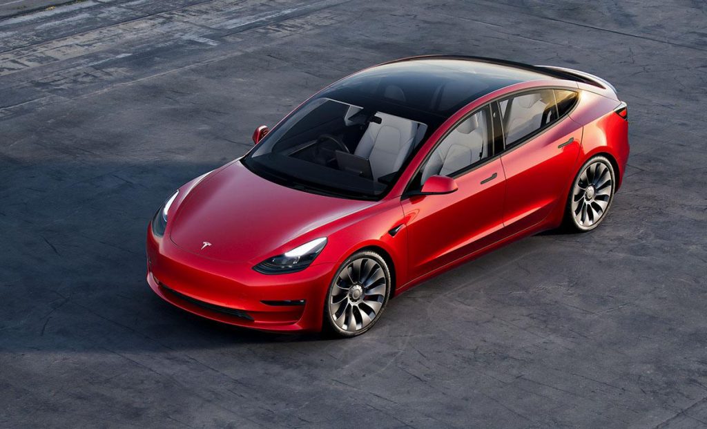 Tesla Model 3: l’elettrica più “economica” di Palo Alto