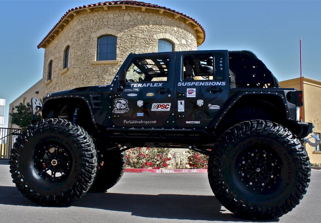 Jeep Wrangler Kraken è pura follia con pneumatici da 54 pollici!