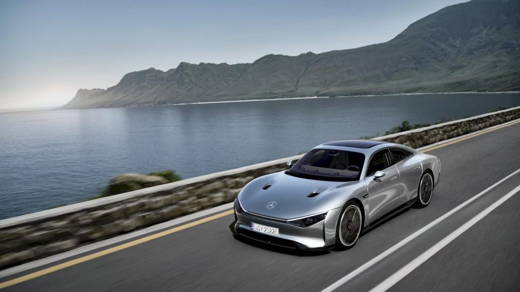 Mercedes Vision EQXX è la concept car elettrica con 1000 km di autonomia