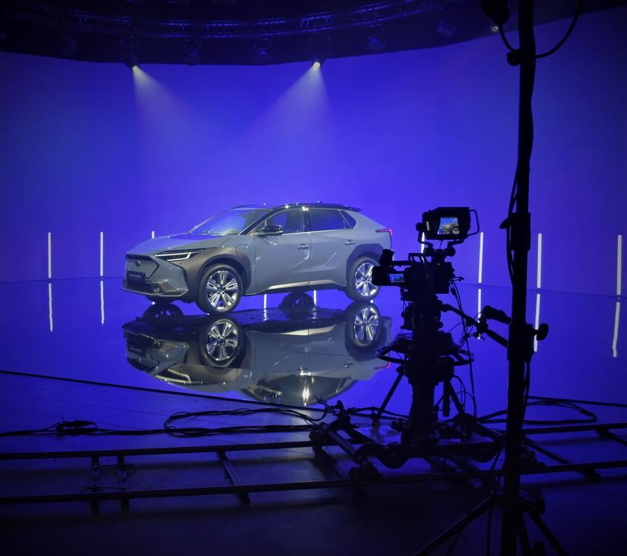 Subaru concept car 2022: STI E-RA e Solterra STI