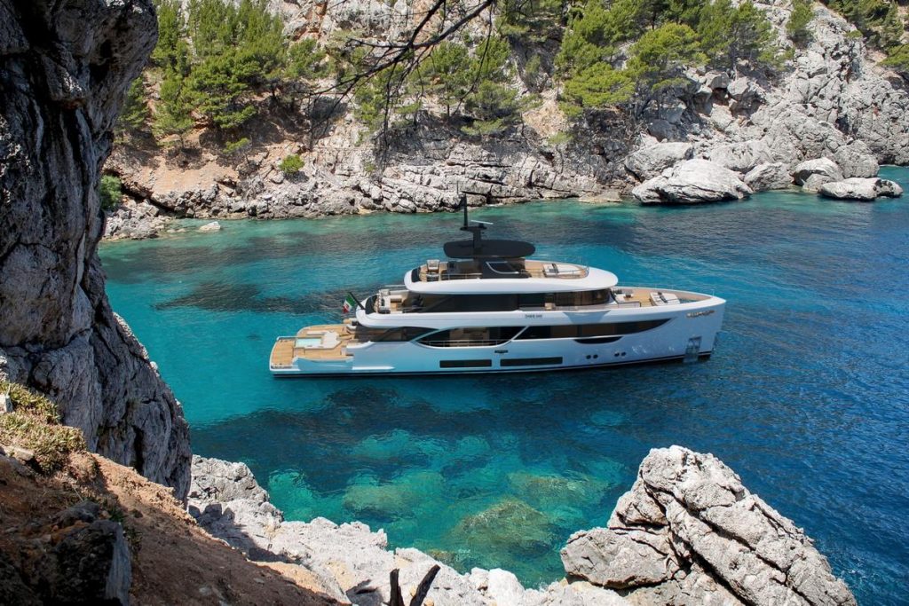 Benetti Oasis 34M: il nuovo superyacht dal piglio vivace e intraprendente