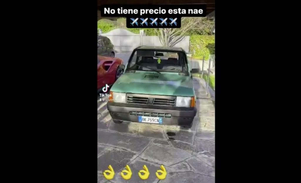 Arturo Vidal è sempre più innamorato della sua Fiat Panda d’epoca