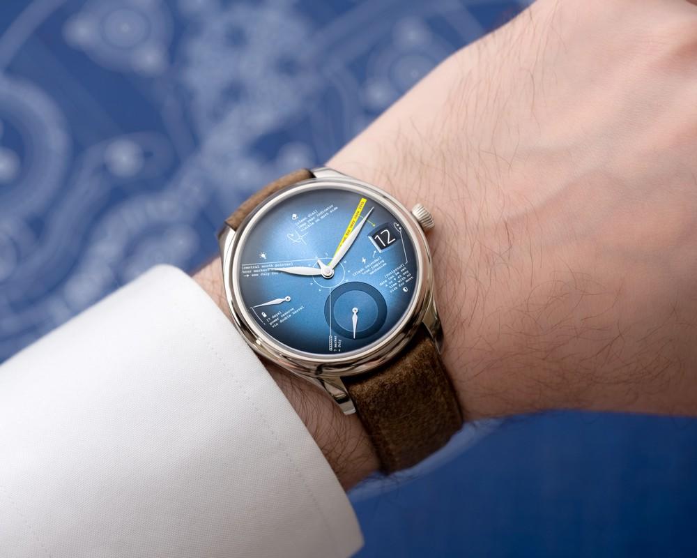 H. Moser and Cie Endeavour Perpetual Calendar Funky Blue