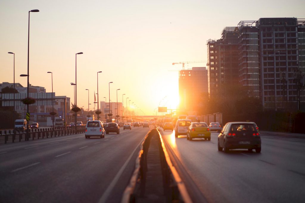 Lightmatter farà un’auto a guida autonoma che funzionerà con la luce