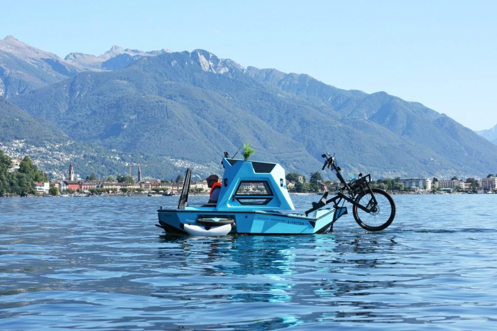 E’ arrivata la Z-Triton 2.0 l’e-bike che va sull’acqua è anche minicamper