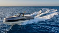 Miami International Boat Show 2022 Invictus Yacht
