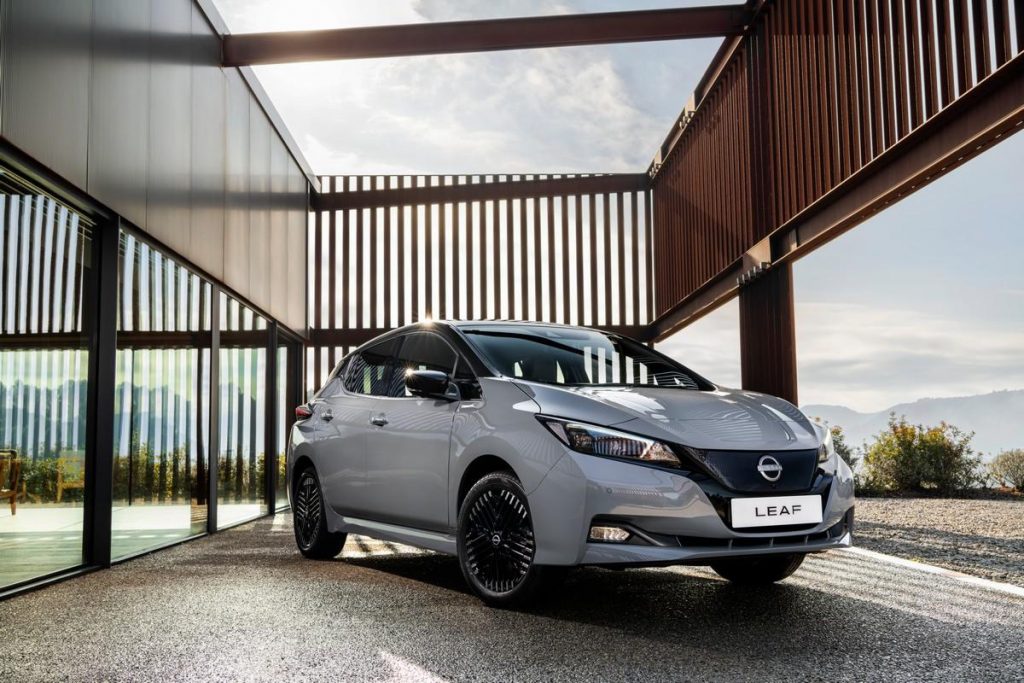 Nissan Leaf 2022 a 27.200 euro con gli incentivi