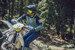 Husqvarna Motorcycles abbigliamento 2022