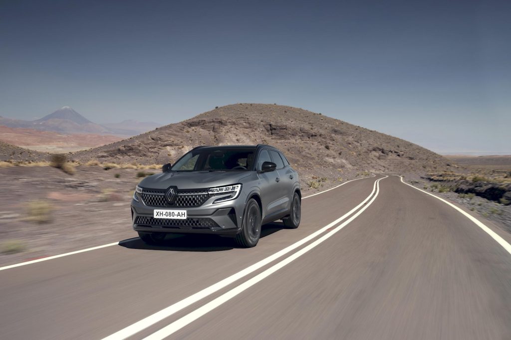 Nuovo Renault Austral E-Tech: l’ “effetto Mégane” si vede subito