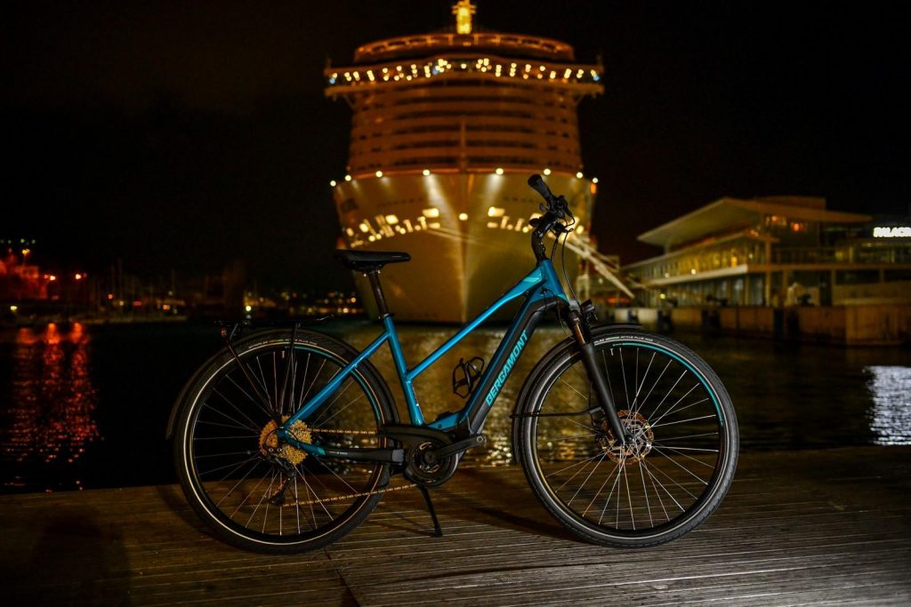 Bergamont Horizon Sport Lady Turquoise, nuova e-bike trekking da donna per tutti i giorni e per le gite nel weekend