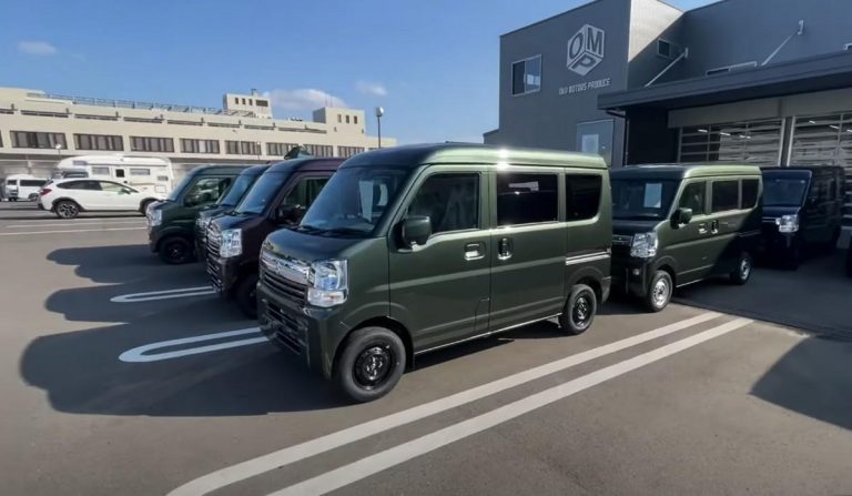 Come ottimizzare lo spazio in un micro-camper? Il layout giapponese del Miniature Cruise Cozy