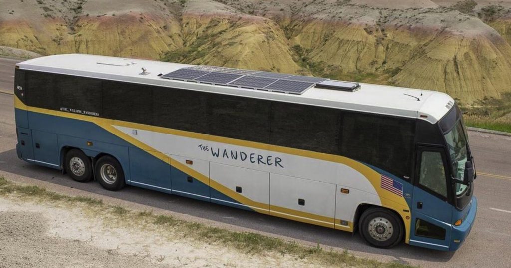 Come trasformare un bus in una casa viaggiante: ecco il pullman Wanderer