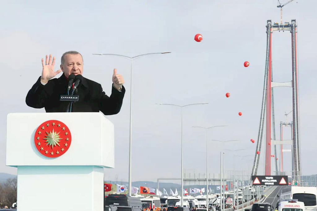 Il nuovo ponte sospeso più lungo del mondo è in Turchia