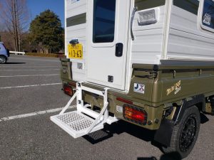 Come trasformare un Daihatsu Hijet in camper (3)