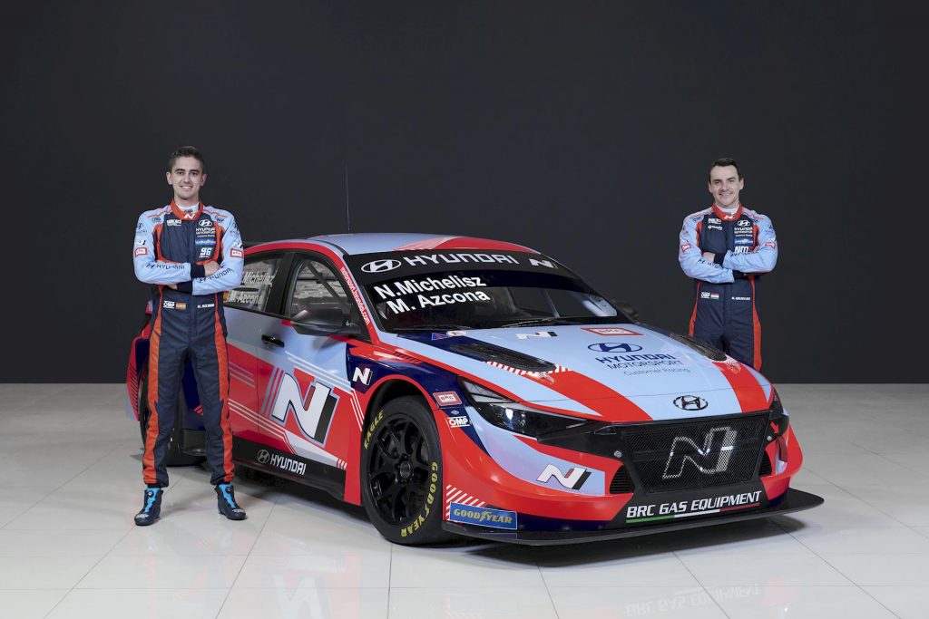 Hyundai Elantra N TCR: la nuova livrea e i piloti ufficiali per il 2022