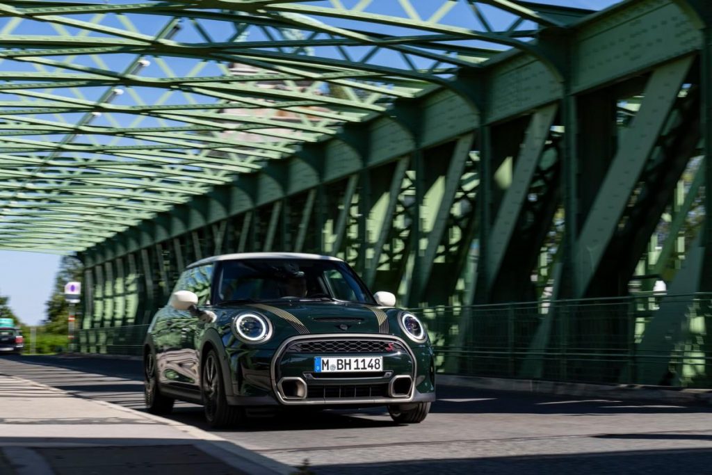 Mini Cooper S 3 porte Resolute Edition: nuovi equipaggiamenti e stile unico