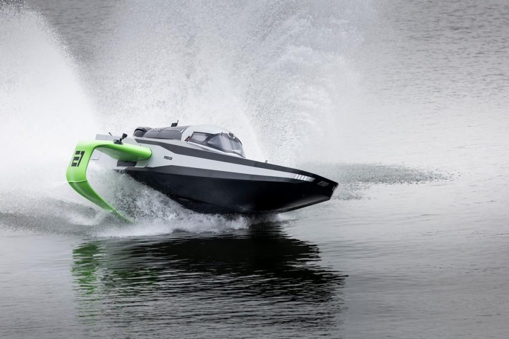 RaceBird barca elettrica: l’innovativo motoscafo elettrico vola sulle acque del Po
