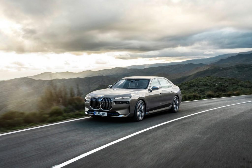 BMW Serie 7 2022: la berlina completamente elettrica