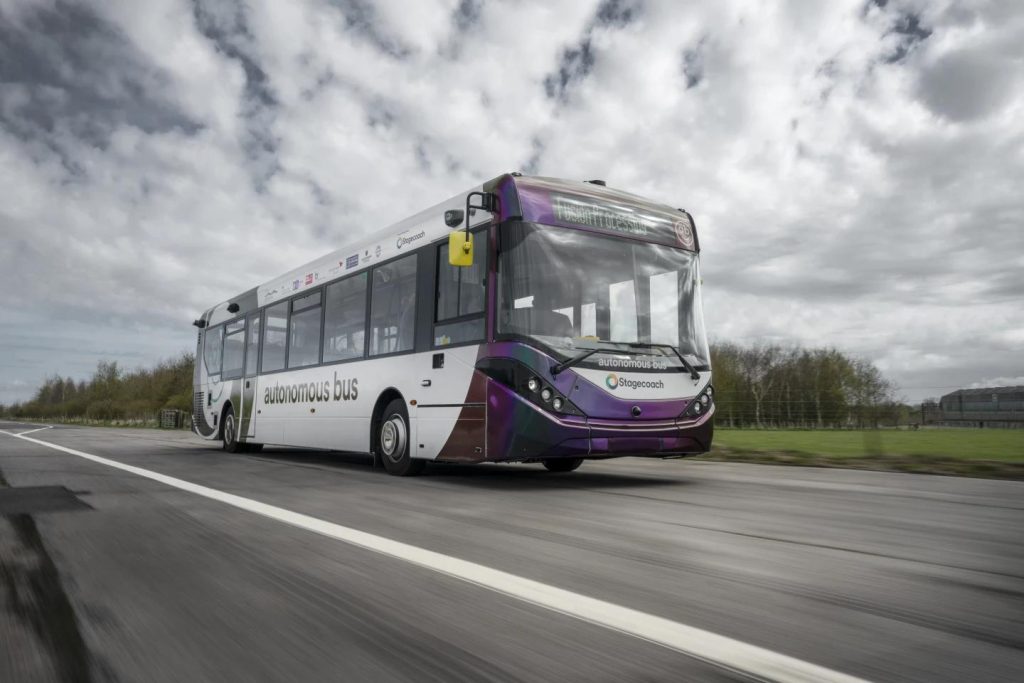 autobus guida autonoma