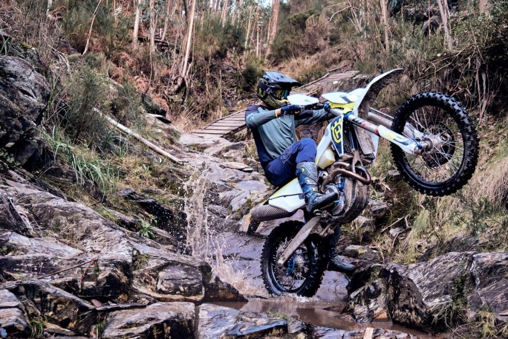 Husqvarna Enduro 2023: la gamma composta da sette modelli a 2 e 4 tempi