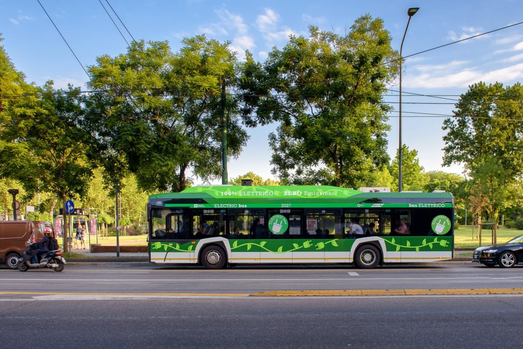 A Milano altri 75 autobus elettrici Solaris