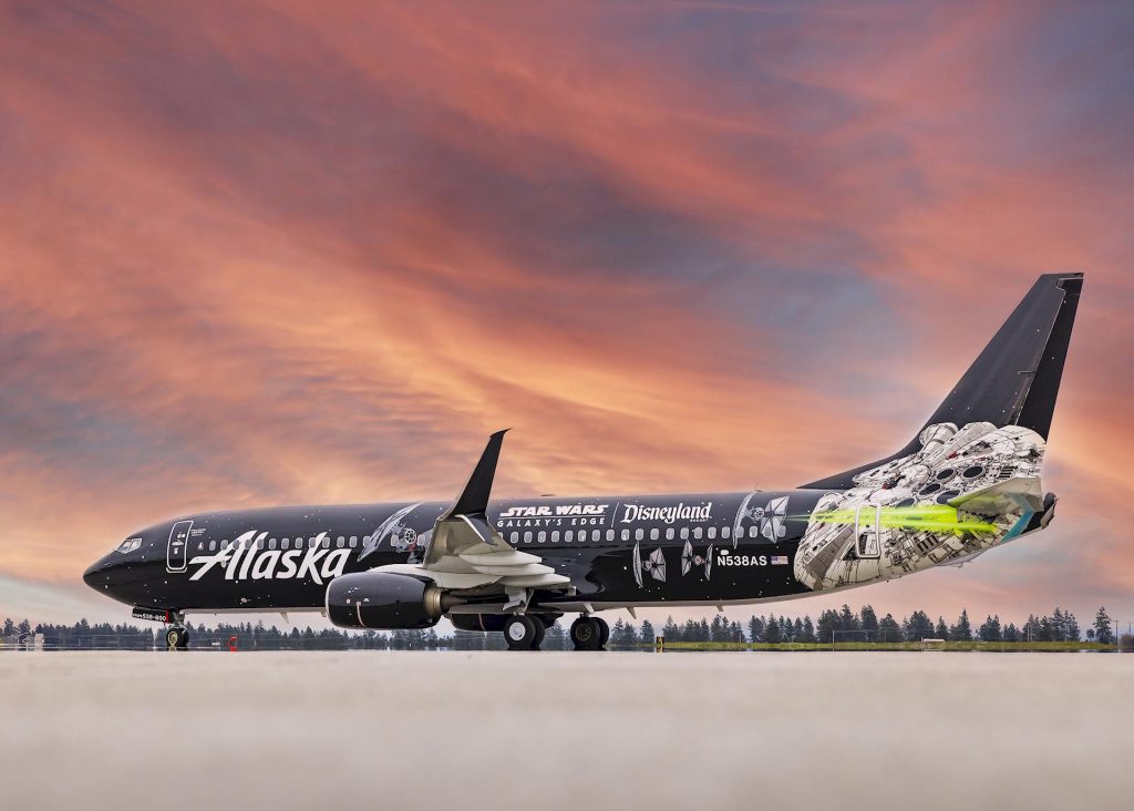 Alaska Airlines presenta la stupenda livrea a tema Star Wars