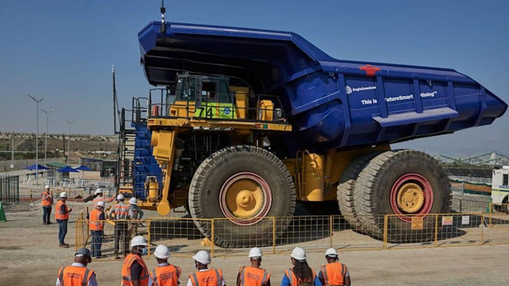 Il più grande veicolo ad idrogeno del mondo lavora in una miniera di platino