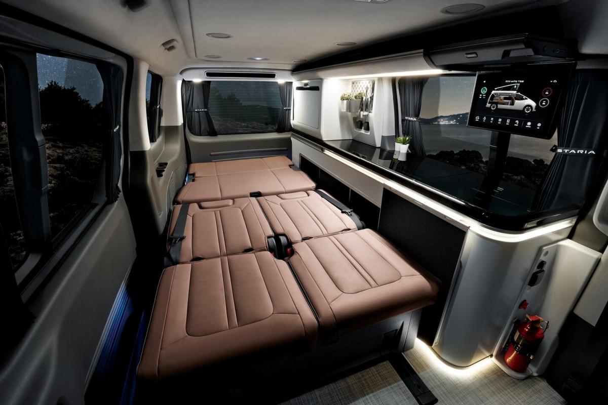 Hyundai Staria Lounge Camper 