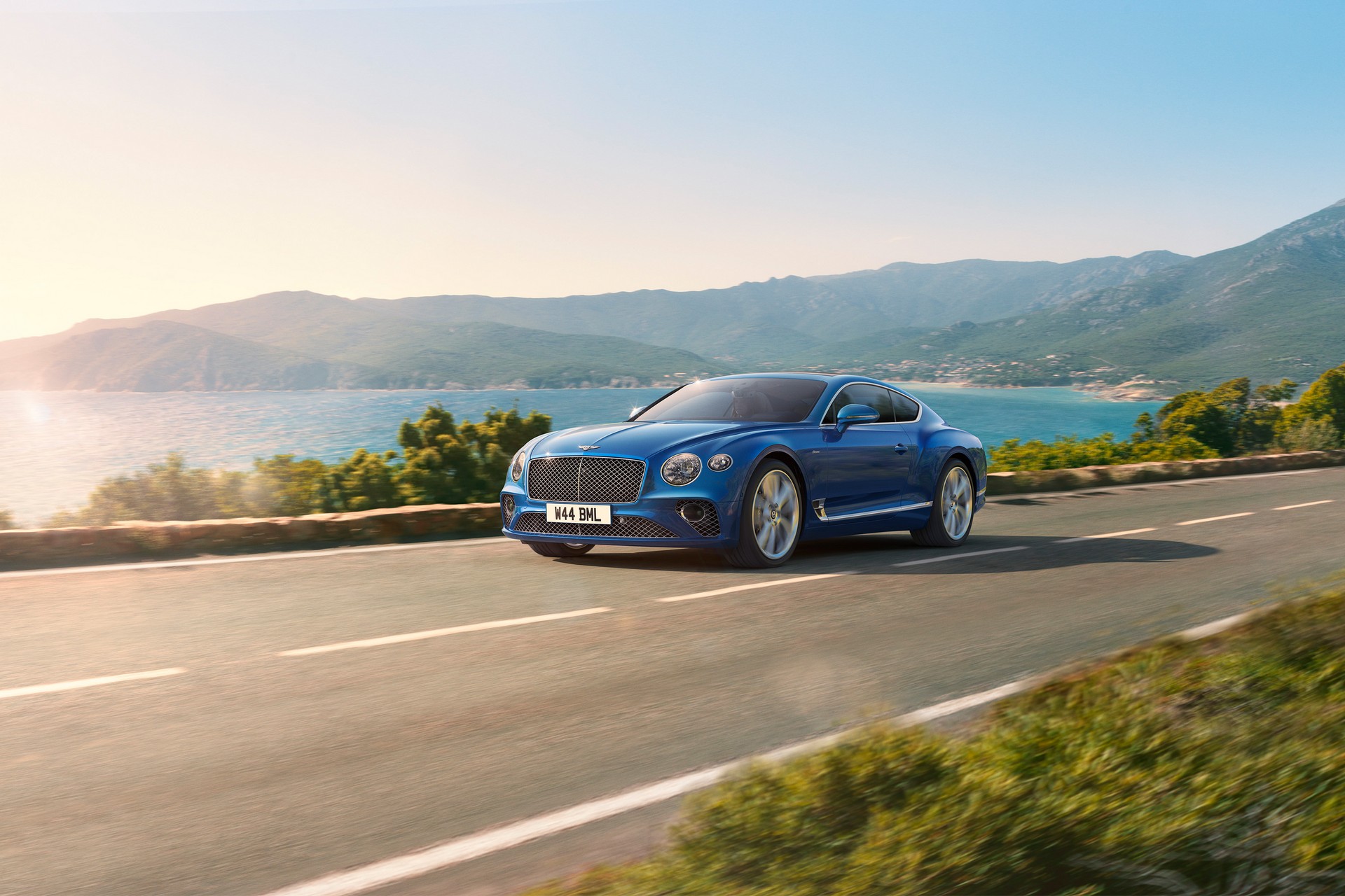 Continental gt v8 Convertible фиолетовая