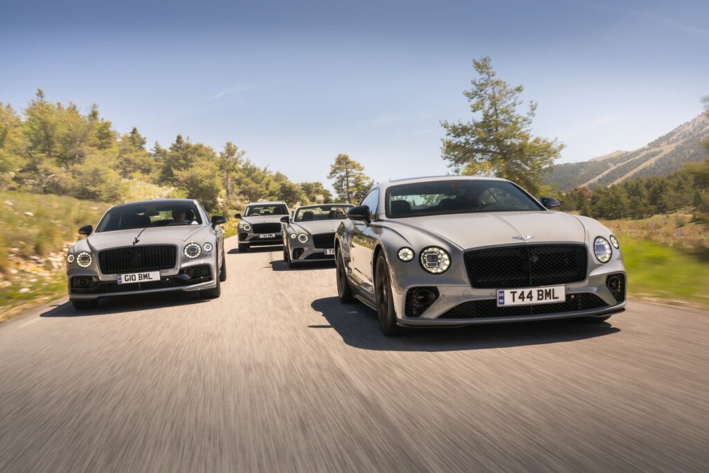 Bentley Flying Spur S debutta al Festival of Speed di Goodwood 2022