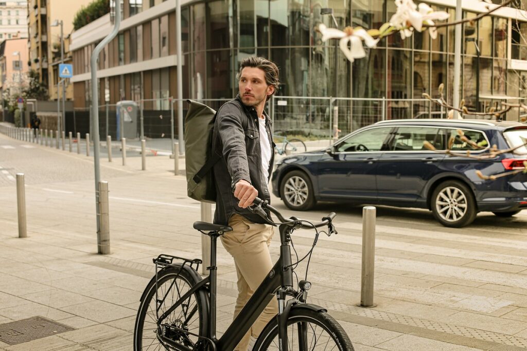 Bici elettrica Tenways CGO800S: la nuova e-bike che rivoluziona la mobilità urbana