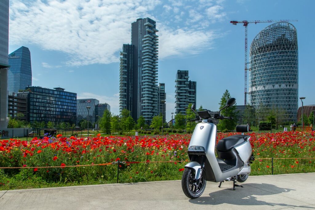 Incentivi moto e scooter 2023: come funzionano e come ottenerli